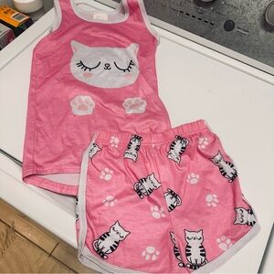 MOTHER & DAUGHTER MATCHING KITTY Pajamas.